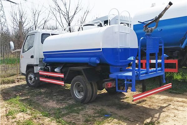 水罐車(chē)